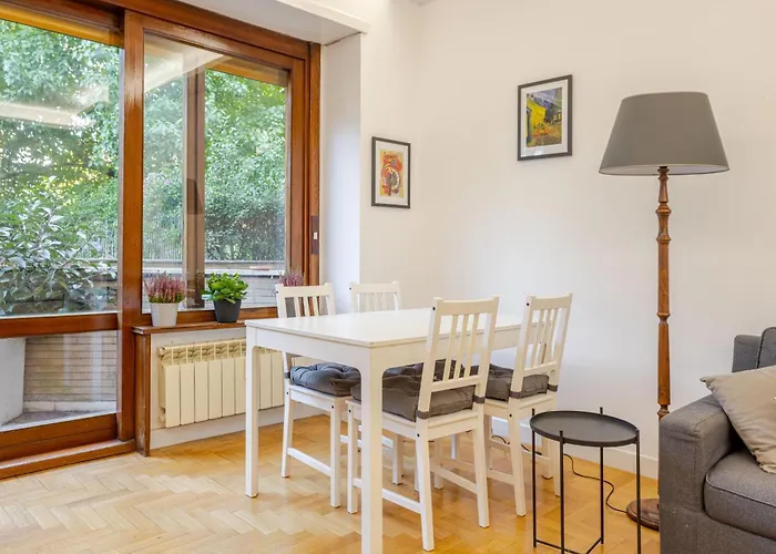 Fleming Hill - Free Private Parking & Garden Apartment Rom